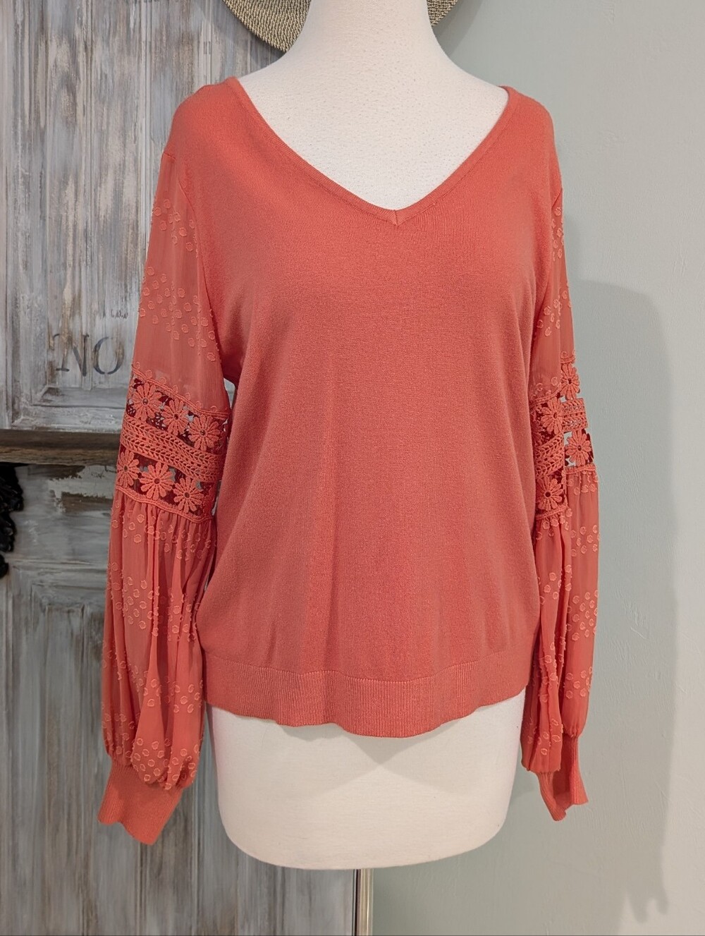 NWT Sioni Apricot Brandy V-Neck Sweater with Balloon Sleeves